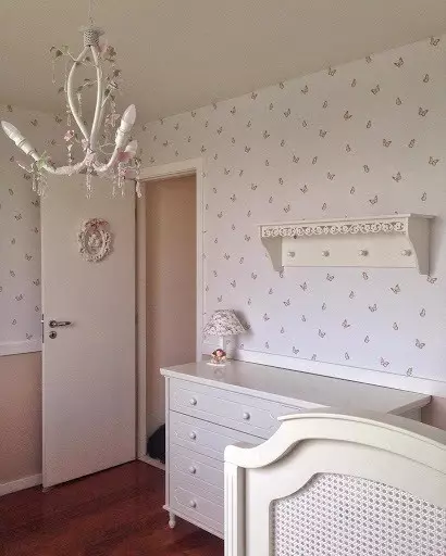 女の子のための現代の寝室のデザイン：配置のニュアンスと50の例 10014_101