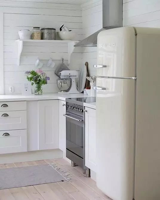 Virtuves izkārtojums 6 metri ar ledusskapi: Foto no veiksmīgiem piemēriem un reģistrācijas padomi 10036_23