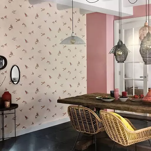 Myšlenky kombinování tapety v obývacím pokoji: Užitečné tipy a 40+ fotografií interiérů 10061_79