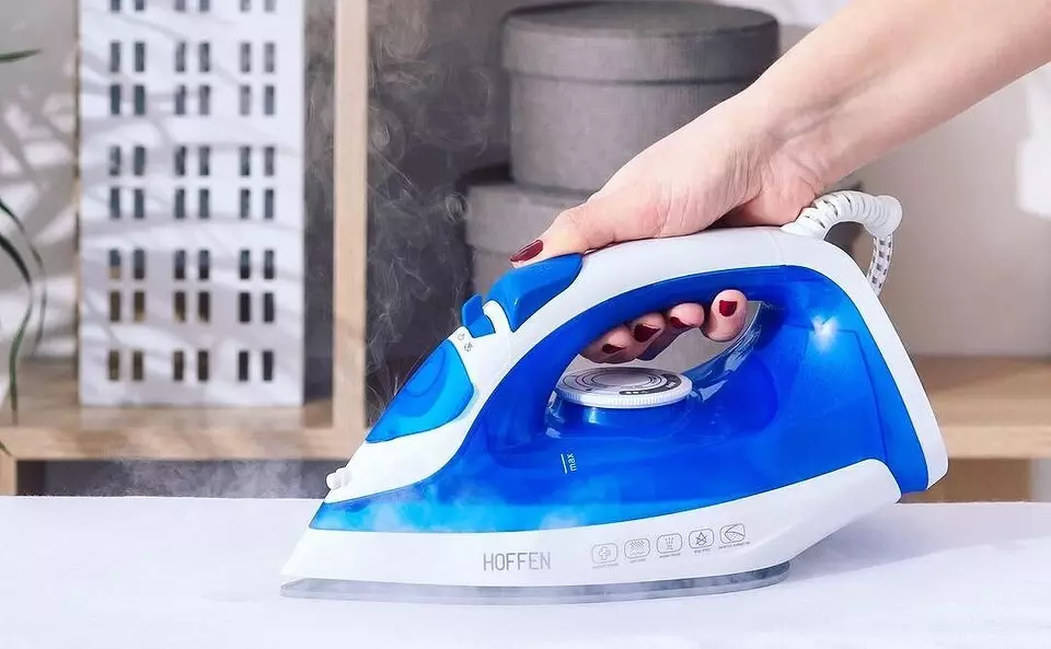 Hoe het strijkijzer te reinigen van de PRIGAR: 10 bewezen manieren 1008_14