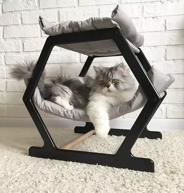 7 homemade toys for cats that fit the modern interior 10104_52