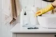 हमेशा साफ बाथरूम: आदेश को बनाए रखने के 6 तरीके जो 5 मिनट से अधिक समय नहीं लेते हैं