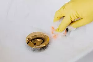 Μπάνιο Γενικά Καθαρισμός: 8 Συμβουλές για την τέλεια καθαριότητα 10126_1