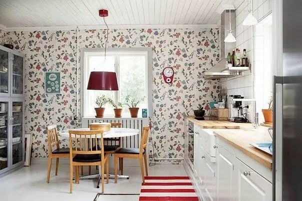 Wallpaper foar lytse keuken, fisueel tanimmende romte: 50+ bêste ideeën 10129_73