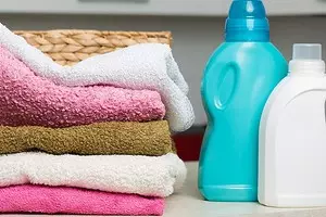 گھر میں خشک صفائی کے کپڑے: یہ کیا ہے اور اسے کس طرح خرچ کرنا ہے 10150_1