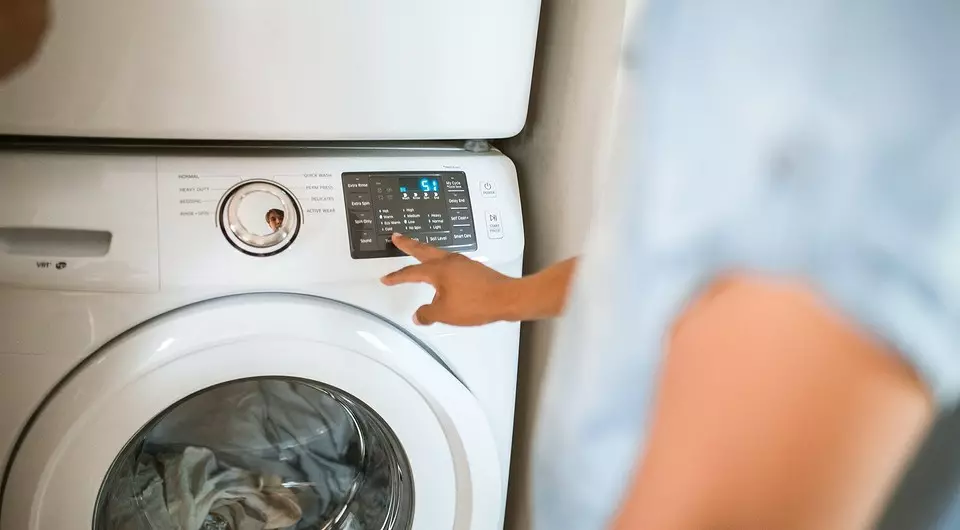 Rrobat e pastrimit të thatë në shtëpi: çfarë është dhe si ta shpenzoni atë 10150_7