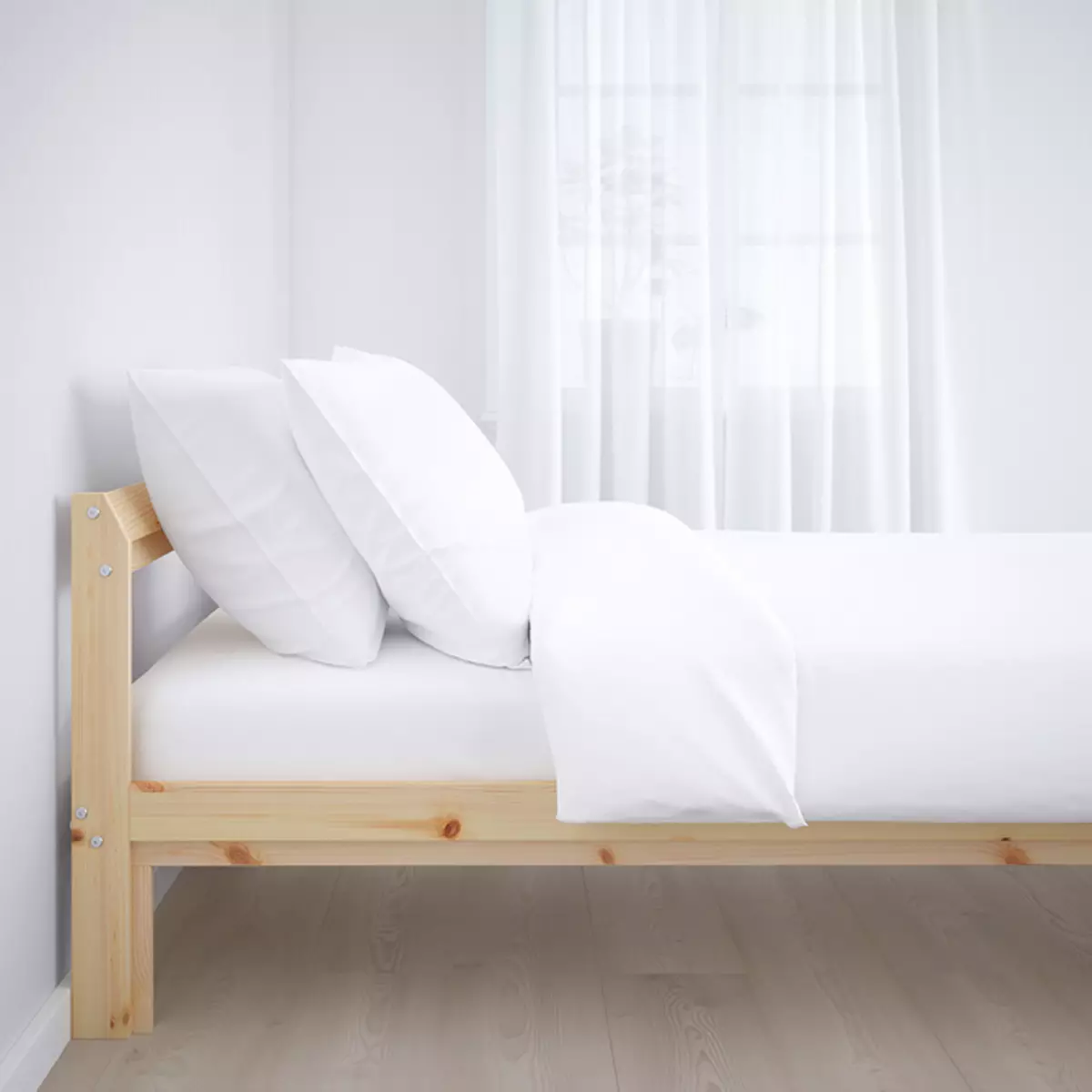 Кој кревет е подобро да се избере во спалната соба: сите за рамки, механизми и изглед 10167_8
