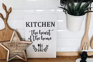 10 कारण आपल्याला आपल्या स्वत: च्या स्वयंपाकघर आवडत नाही आणि ते कसे निराकरण करायचे ते कारणे 10202_1