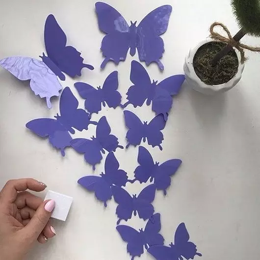Como fazer borboletas de papel na parede, faça você mesmo: instruções e estênceis 10208_35
