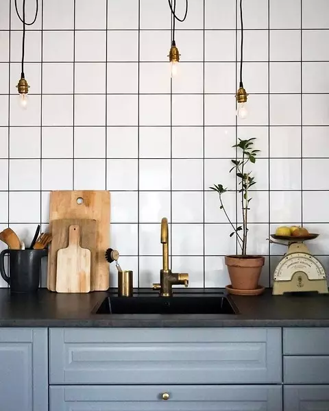 Fachadas de cociña Orzamento de IKEA: 50 exemplos elegantes de uso no interior 10236_41