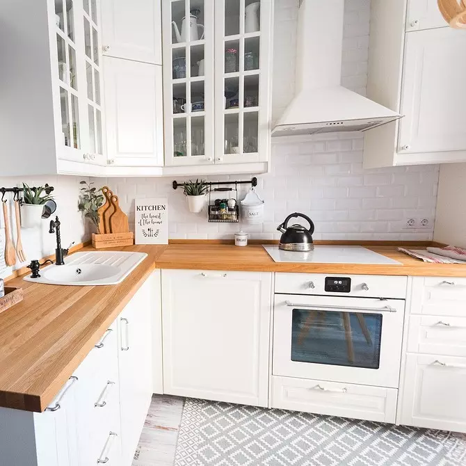 Fachadas de cociña Orzamento de IKEA: 50 exemplos elegantes de uso no interior 10236_59
