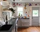 如何在廚房中組合壁紙：設計選項和50個圖片與照片 10276_48