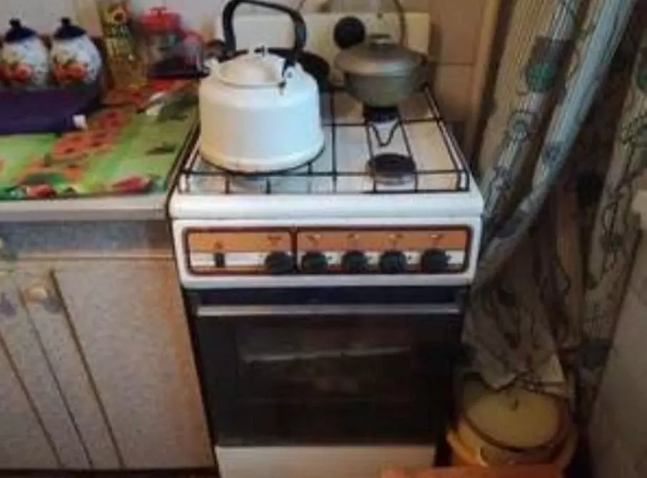 Antes e depois: 5 projetos locais e ocidentais da cozinha que admiram 1030_25