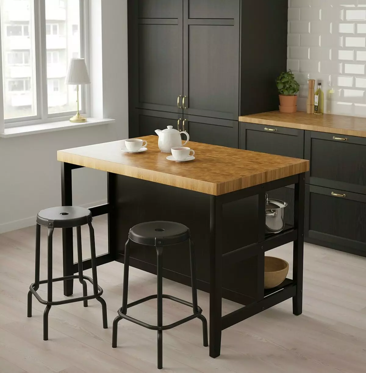 Sådan gør du køkkenet mere bekvemt uden reparation og skift møbler: 11 Smart Solutions 10340_19