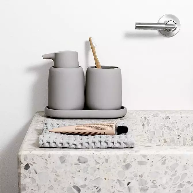 Comment organiser une salle de bain en style scandinave: 8 étapes simples 10358_14