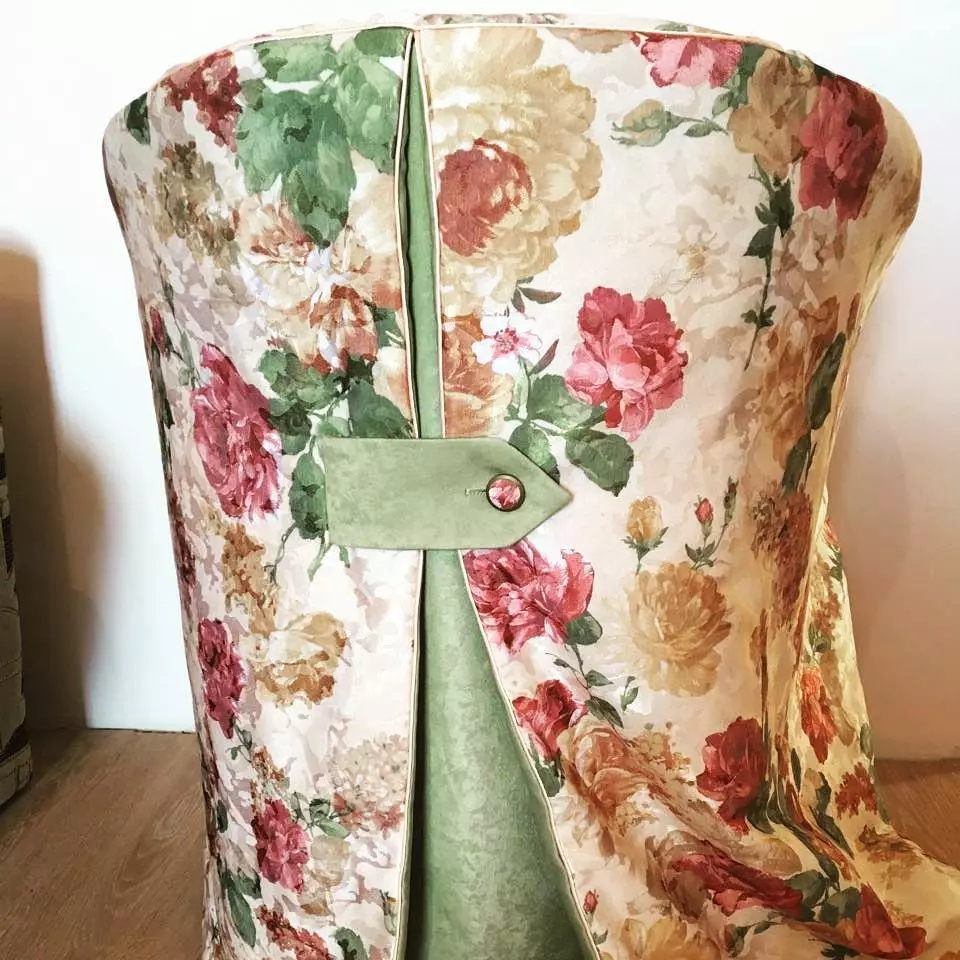 Cover Chair