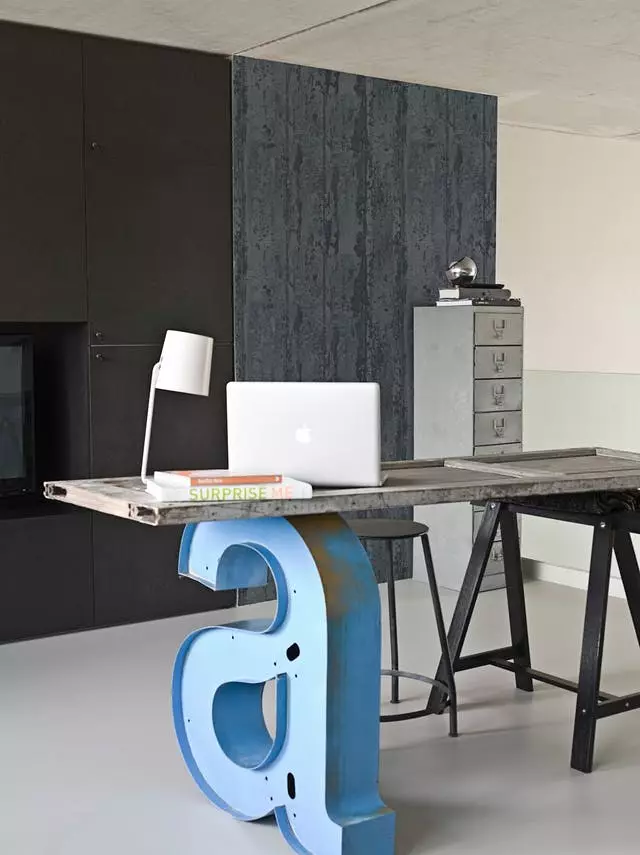 6 desktop që mund të bëhen nga tavolina dhe dy sende
