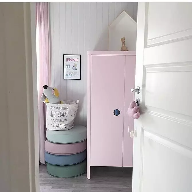 Baby Cabinets IKEA: Hoe kinne jo it perfekte kieze en it yn it ynterieur yngean 10474_11