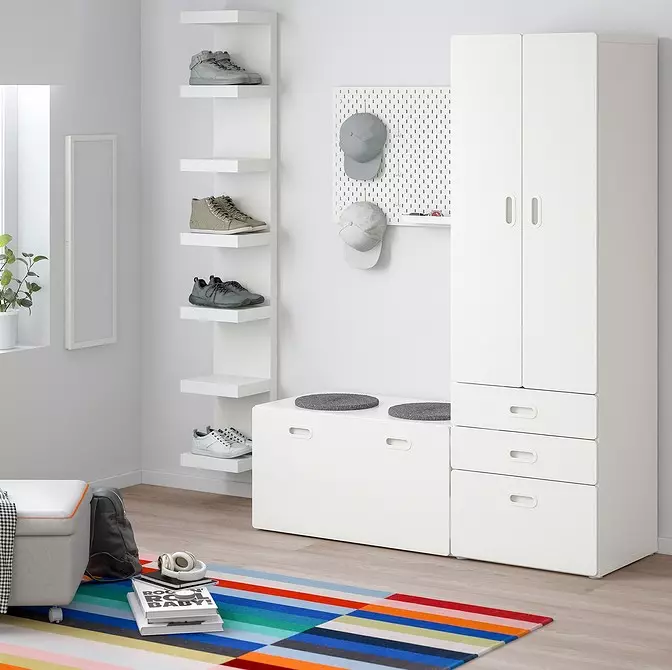 Baby Cabinets IKEA: Hoe kinne jo it perfekte kieze en it yn it ynterieur yngean 10474_31