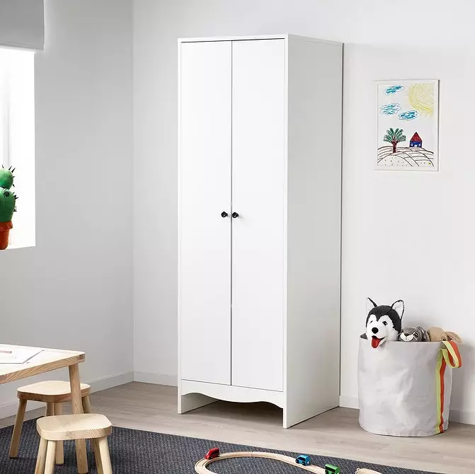 Baby Cabinets IKEA: Hoe kinne jo it perfekte kieze en it yn it ynterieur yngean 10474_46