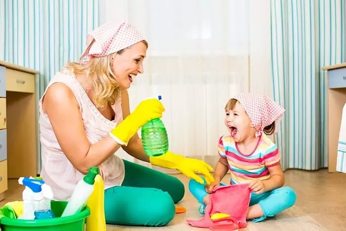 Como atraer a un neno ao outono limpeza xeral: consellos e ideas