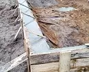 ဆင်ခြေလျှောပေါ်တွင်အိမ်၏ဆောက်လုပ်ရေးအတွက်အခြေခံအုတ်မြစ်အမျိုးအစား 4 မျိုး 10537_19
