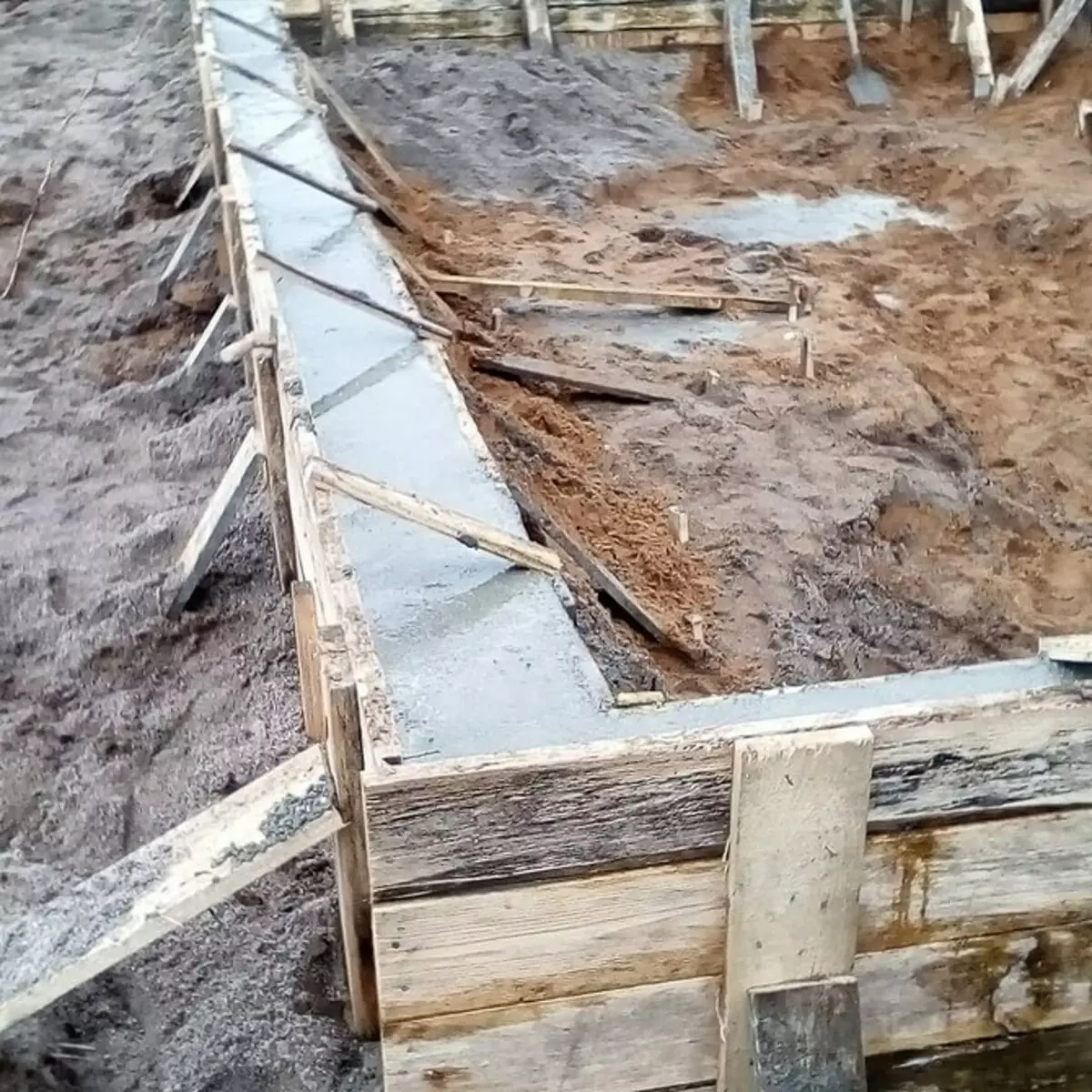 4 jenis fondasi untuk pembangunan rumah di lereng 10537_21