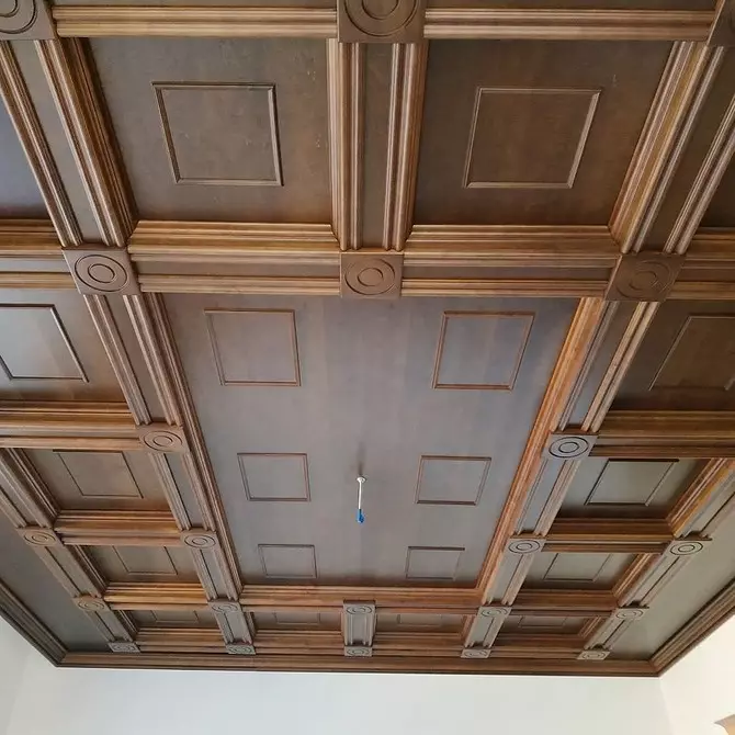 Wooden ceiling in the apartment: what to do it and how to install yourself 10566_17