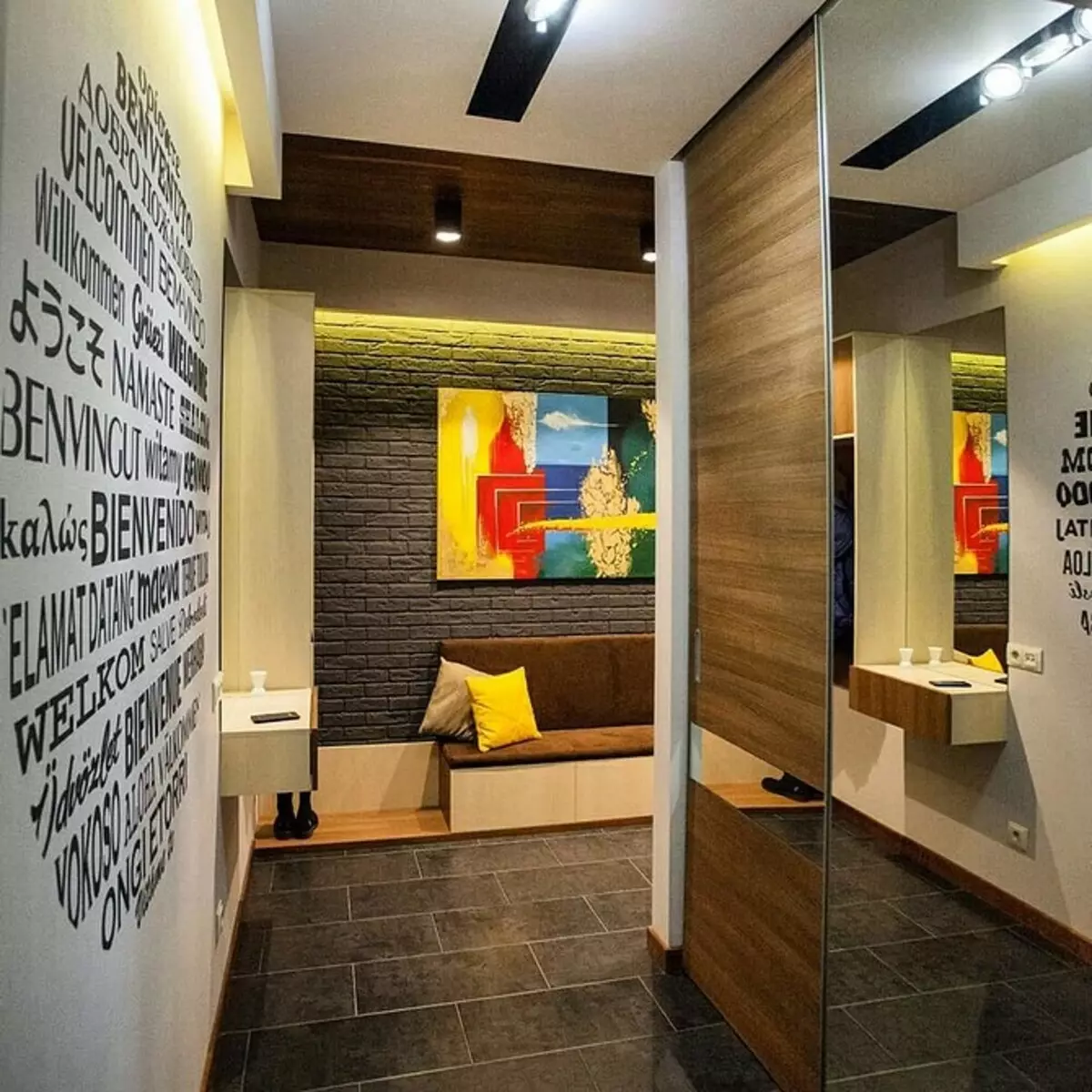 Fali dekorációs lehetőségek a folyosón: 10 legjobb anyag és tervezési jellemzők 10576_87