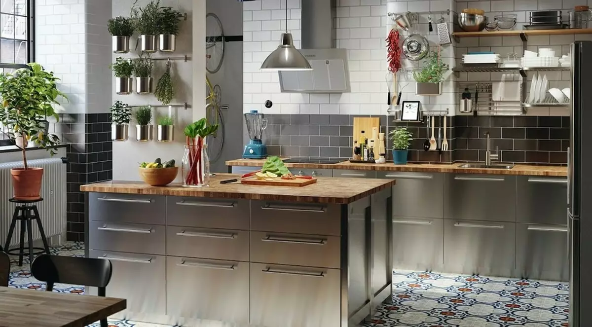 Ini tidak biasa: dapur stainless steel dan logam lainnya