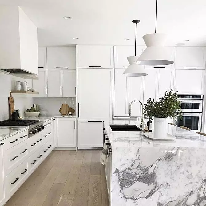 Bucătărie albă în stil modern: 11 exemple de design pe care le veți încânta 10649_24