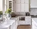 Baltā virtuve mūsdienu stilā: 11 dizaina piemēri, kurus jūs apburat 10649_8