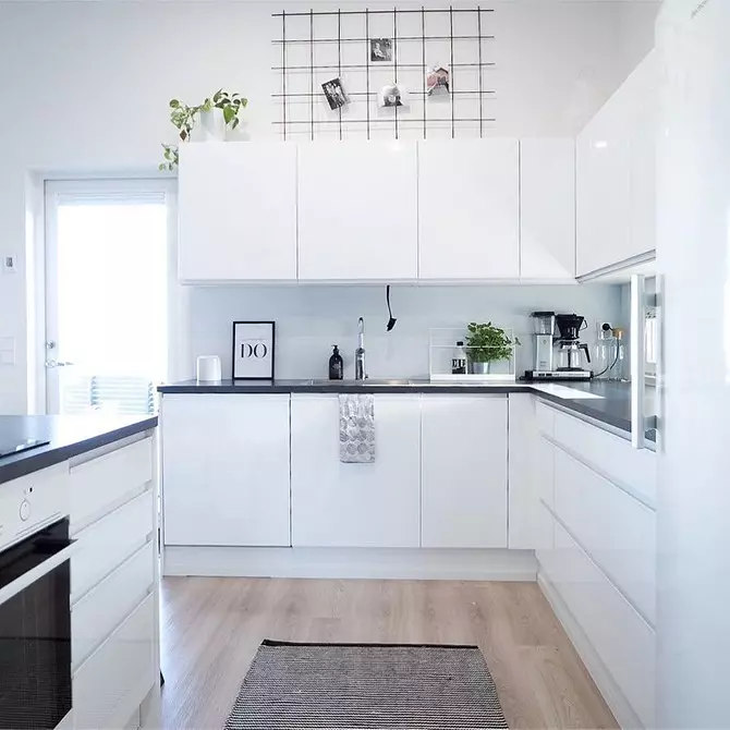 Witte keuken in moderne stijl: 11 ontwerpvoorbeelden die u betovert 10649_98