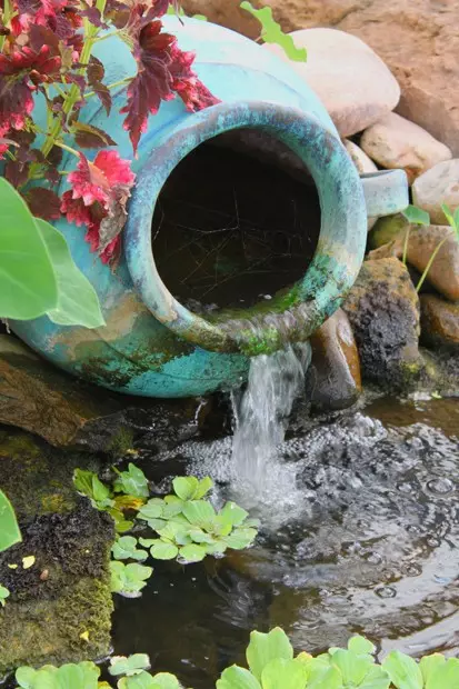 Kaip padaryti sodo fontaną duoti su savo rankomis: paprastas nurodymas ir 15 pavyzdžių su nuotraukomis 10721_27