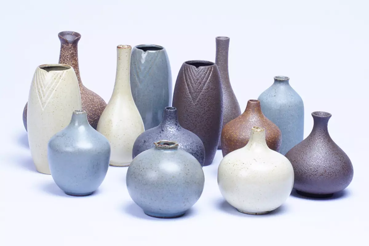 Vase ya ceramic