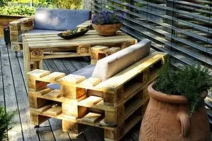 Zahradní nábytek z palet Udělejte to sami: 30 Cool Options 10882_1