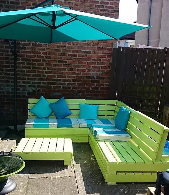 Garden furniture made of pallets do it yourself: 30 cool options 10882_31