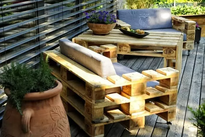 Zahradní nábytek z palet Udělejte to sami: 30 Cool Options 10882_38