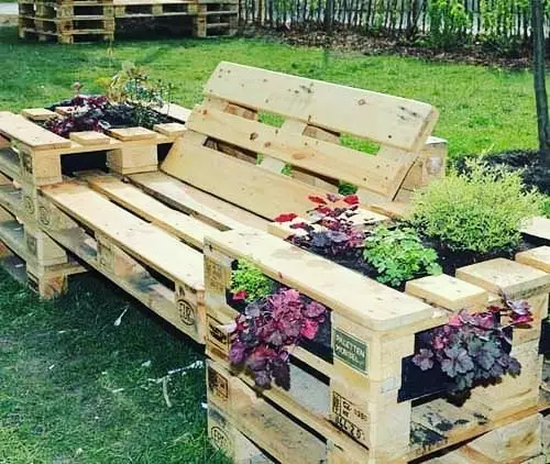 Tuinmeubels gemaakt van pallets Doe het zelf: 30 coole opties 10882_45