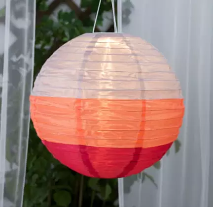 Stylová venkovní lampa pro dávání fotografií