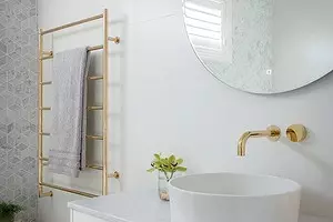 12 pragtige verhit handdoek rails vir die perfekte badkamer 10905_1