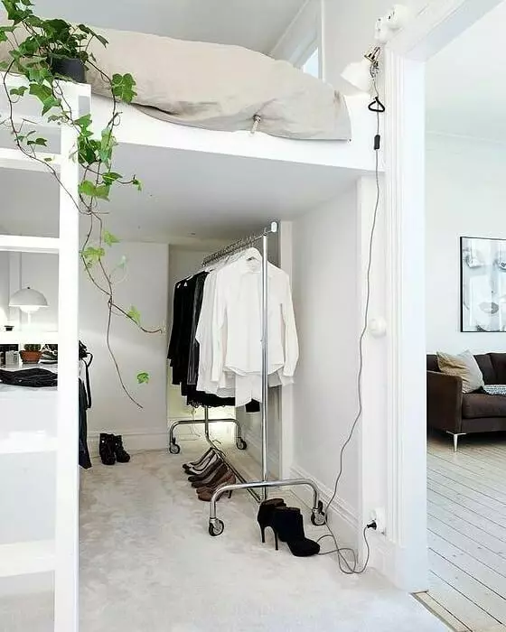 دکوراسیون طراحی ایده ای که در آن یک تختخواب را در یک آپارتمان کوچک قرار دهید
