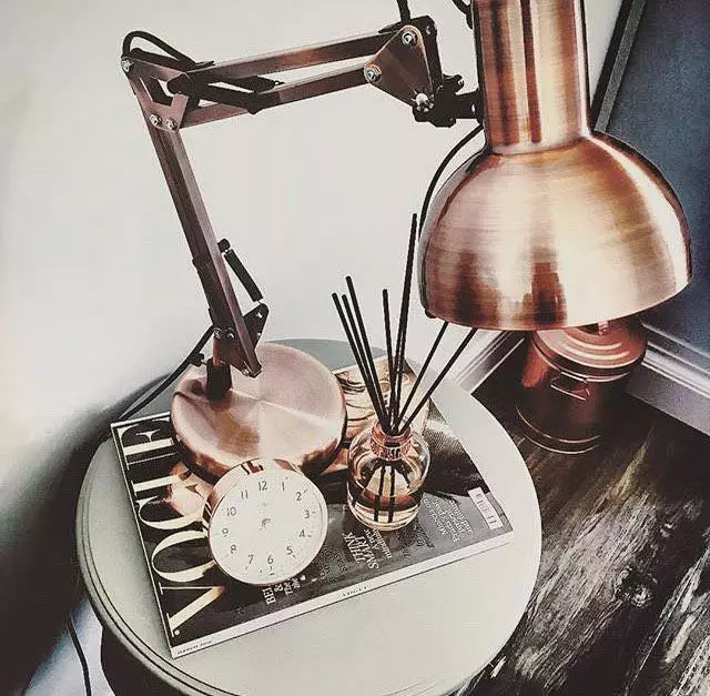 מנורת שולחן תמונה