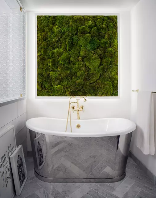 Phyto wall in the bathroom
