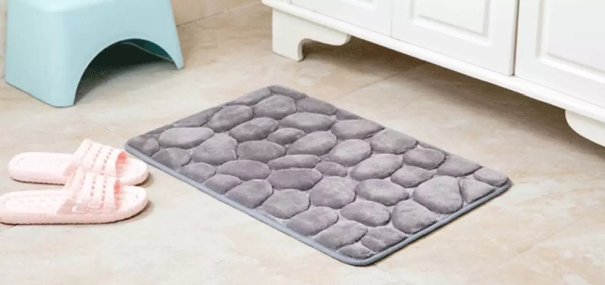 Soft bath Mat.