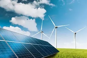 Alternatīvie enerģijas avoti mājām: saules paneļi un vēja ģeneratori 11111_1