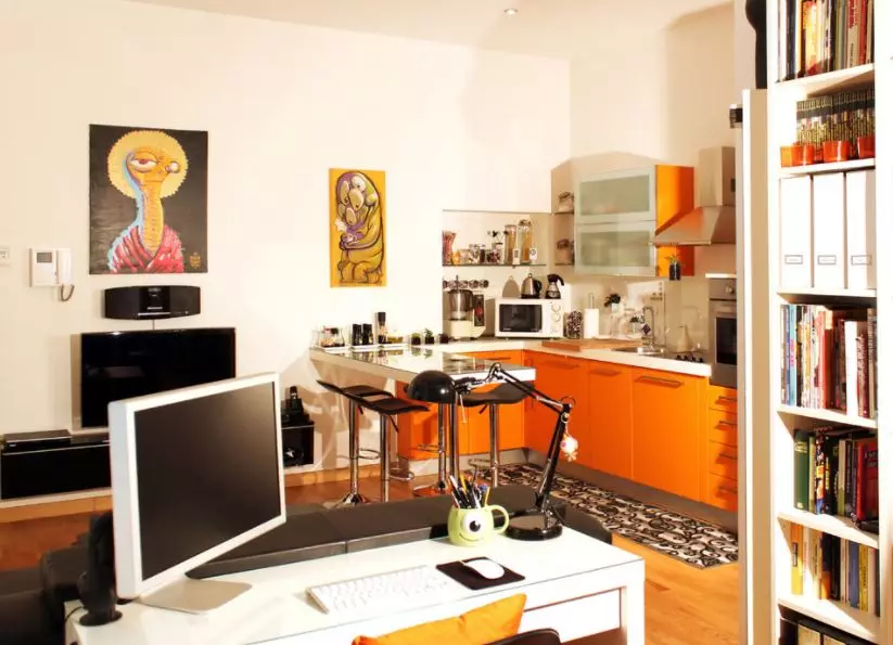 Hur man placerar i ett litet studio kök, sovrum och vardagsrum: 7 delometriska tips