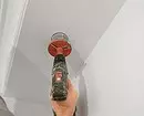 Caixa de xeso no teito: como montar e equipar as lámpadas 11143_11