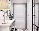 Designul holului în apartament: Faceți un spațiu mic elegant și confortabil 11160_14