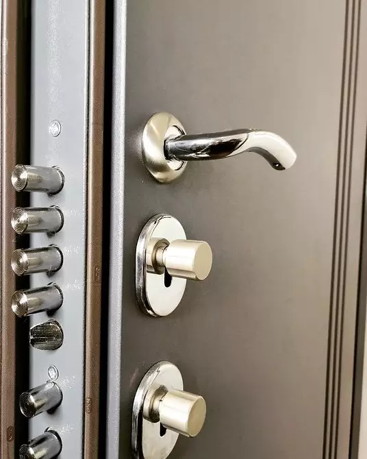 Πώς να επιλέξετε τη σωστή κλειδαριά πόρτας: Επισκόπηση των παραμέτρων στις οποίες είναι σημαντικό να δώσετε προσοχή 11174_8